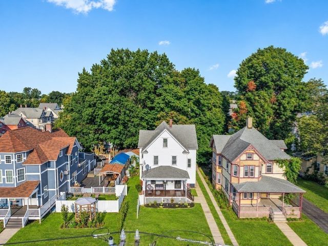 275 Broadway St, Chicopee, MA 01020