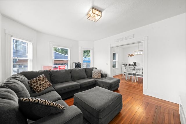 275 Broadway St, Chicopee, MA 01020