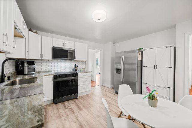 275 Broadway St, Chicopee, MA 01020