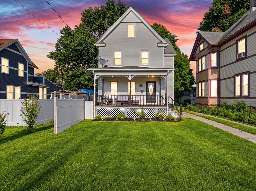 275 Broadway St, Chicopee, MA 01020