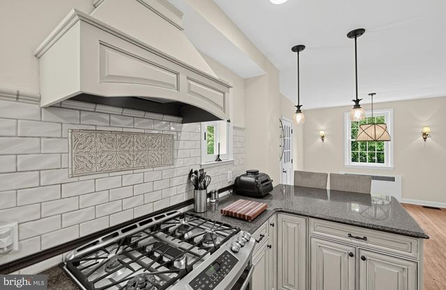 106 N BEAUMONT AVE, Catonsville, MD 21228