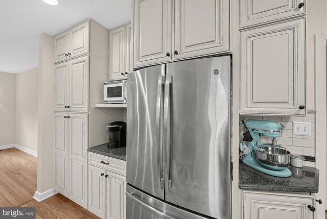 106 N BEAUMONT AVE, Catonsville, MD 21228