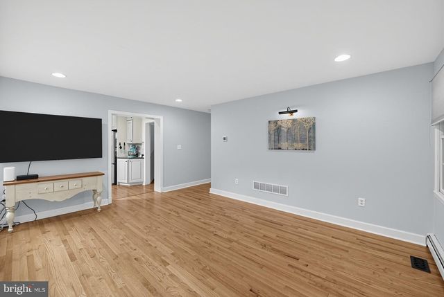 106 N BEAUMONT AVE, Catonsville, MD 21228