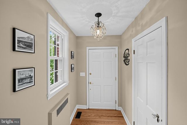 106 N BEAUMONT AVE, Catonsville, MD 21228