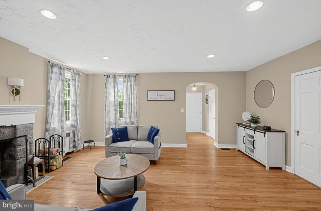 106 N BEAUMONT AVE, Catonsville, MD 21228
