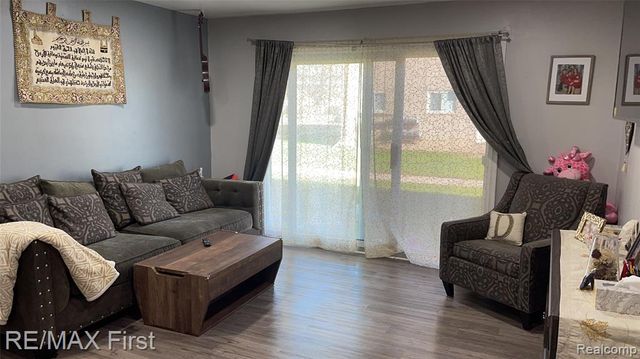 29106 Lund Avenue, Warren, MI 48093