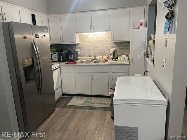 29106 Lund Avenue, Warren, MI 48093