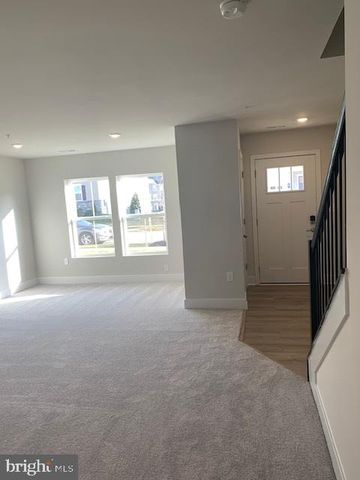 10985 BARNARD PL, White Plains, MD 20695