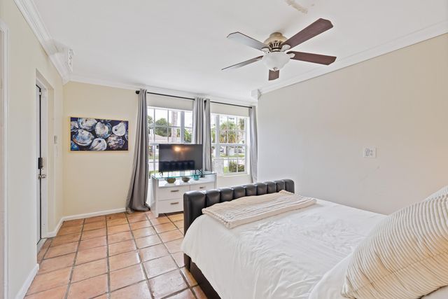 400 45TH Street, West Palm Beach, FL 33407