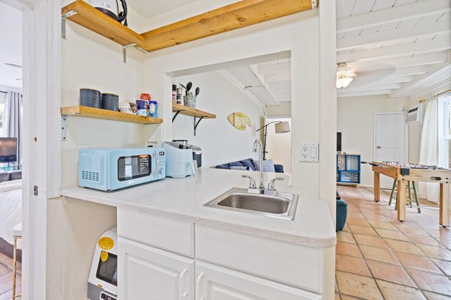 400 45TH Street, West Palm Beach, FL 33407