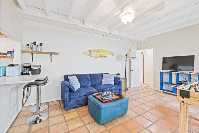 400 45TH Street, West Palm Beach, FL 33407