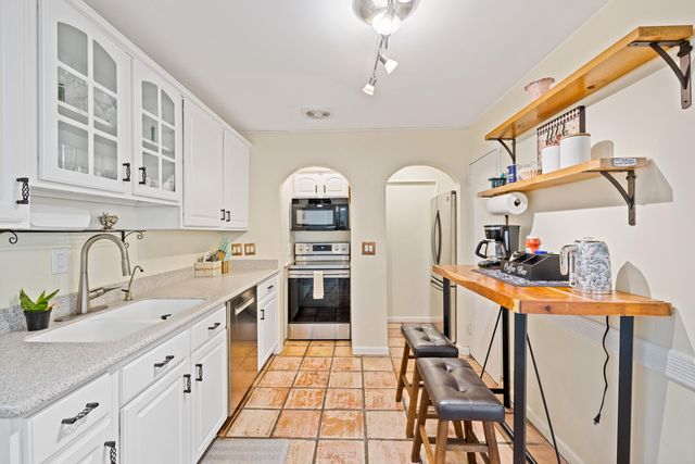 400 45TH Street, West Palm Beach, FL 33407