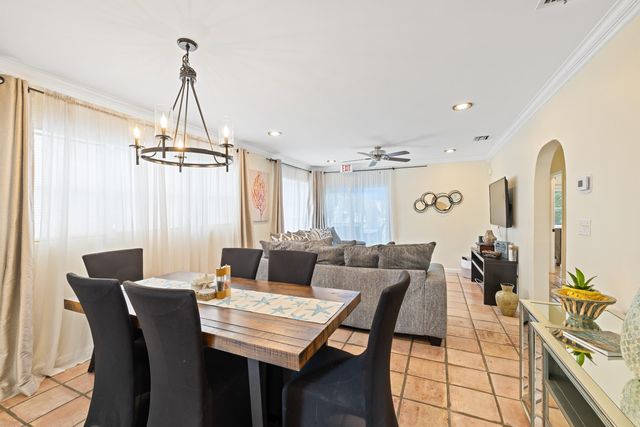 400 45TH Street, West Palm Beach, FL 33407