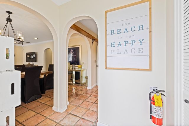 400 45TH Street, West Palm Beach, FL 33407