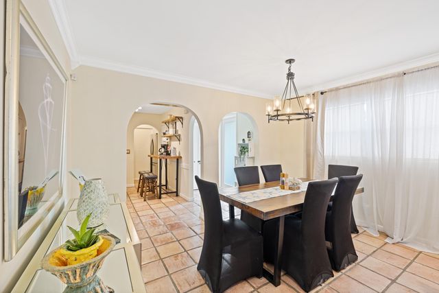 400 45TH Street, West Palm Beach, FL 33407