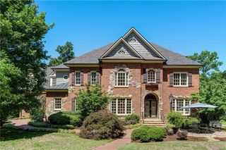 4501 Kendale Road, High Point, NC 27265