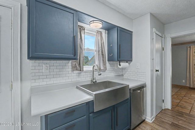 7106 Maplewood Cove, Olive Branch, MS 38654