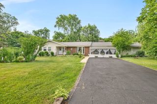 11525 Edgewood Drive, Mokena, IL 60448