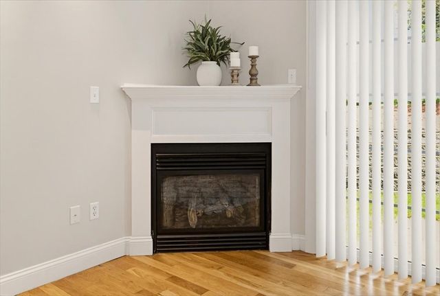 10 Charnstaff Ln 202, Billerica, MA 01821