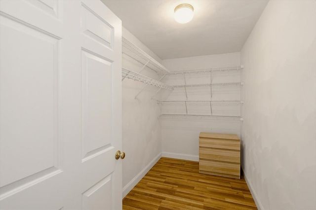 10 Charnstaff Ln 202, Billerica, MA 01821