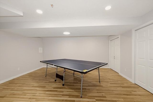 10 Charnstaff Ln 202, Billerica, MA 01821