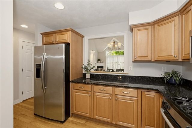 10 Charnstaff Ln 202, Billerica, MA 01821