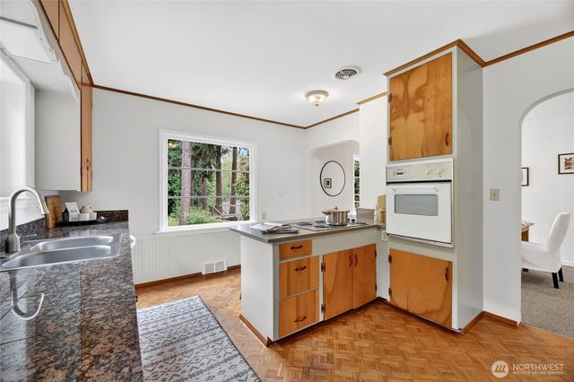 12745 10th Avenue NE, Seattle, WA 98125