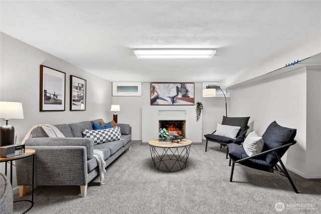 12745 10th Avenue NE, Seattle, WA 98125