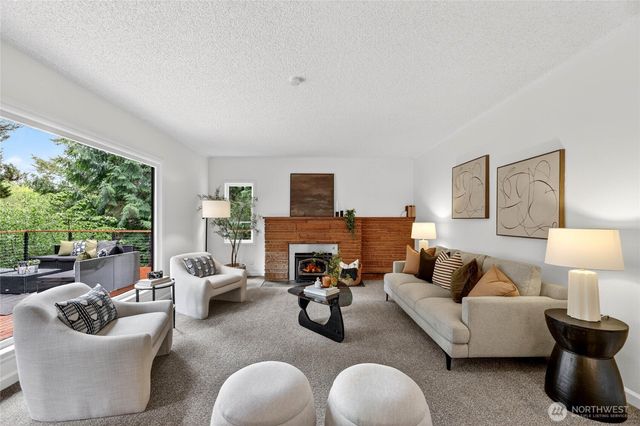 12745 10th Avenue NE, Seattle, WA 98125