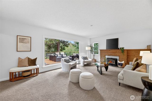 12745 10th Avenue NE, Seattle, WA 98125