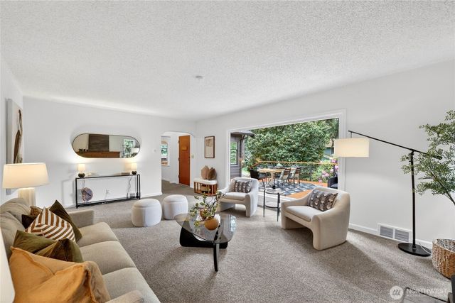 12745 10th Avenue NE, Seattle, WA 98125