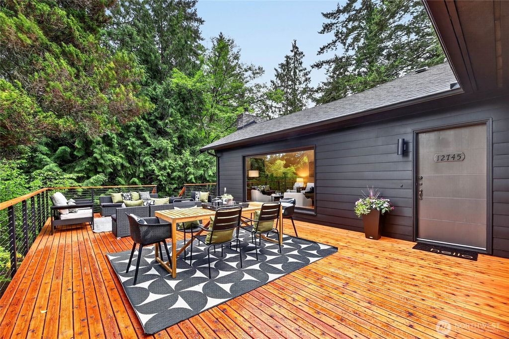 12745 10th Avenue NE, Seattle, WA 98125