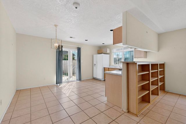 6908 Gabbro Avenue NE, Albuquerque, NM 87113