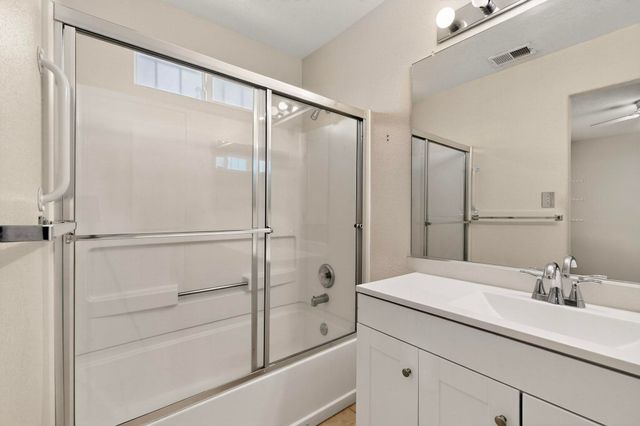 6908 Gabbro Avenue NE, Albuquerque, NM 87113