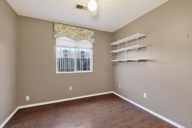 6908 Gabbro Avenue NE, Albuquerque, NM 87113