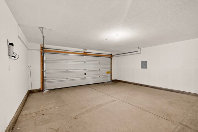 6908 Gabbro Avenue NE, Albuquerque, NM 87113