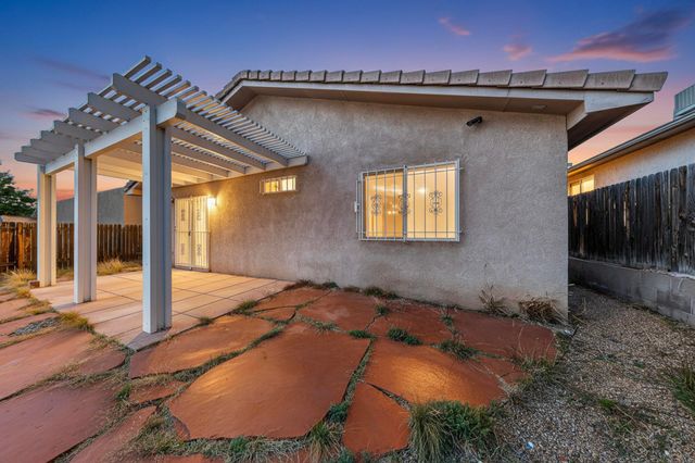 6908 Gabbro Avenue NE, Albuquerque, NM 87113