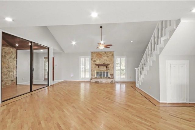 1134 Chestnut Ridge Road, Houston, TX 77339