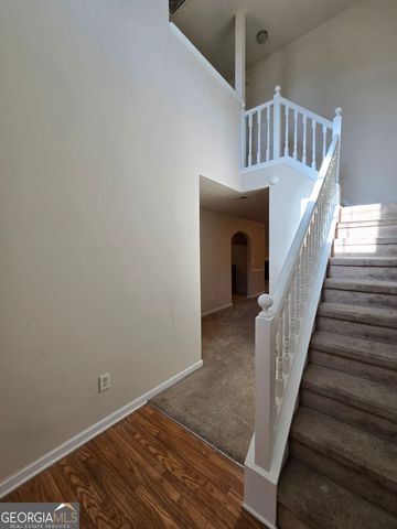 5636 One Lake Way, Atlanta, GA 30349