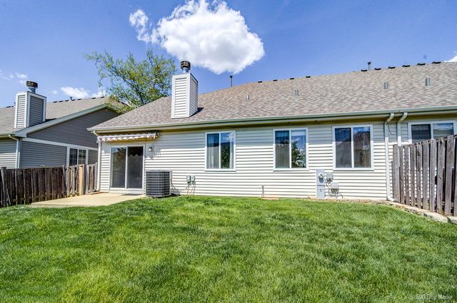 8222 Tremont Lane, Joliet, IL 60431