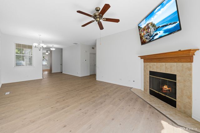 8222 Tremont Lane, Joliet, IL 60431