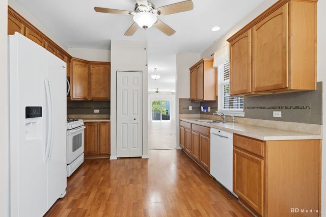 8222 Tremont Lane, Joliet, IL 60431