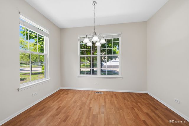 8222 Tremont Lane, Joliet, IL 60431