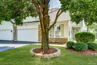 8222 Tremont Lane, Joliet, IL 60431