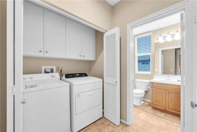 284 Tustin Field Drive, Tustin, CA 92782