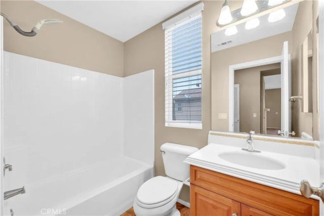 284 Tustin Field Drive, Tustin, CA 92782
