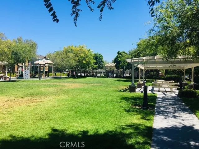 284 Tustin Field Drive, Tustin, CA 92782