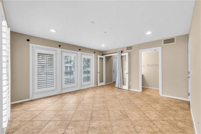 284 Tustin Field Drive, Tustin, CA 92782