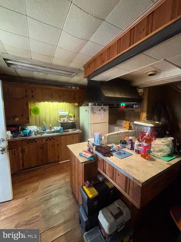 66 W QUEEN ST, Chambersburg, PA 17201