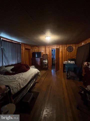 66 W QUEEN ST, Chambersburg, PA 17201